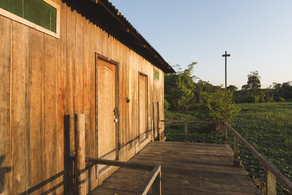 Amazon Arowana Lodge Careiro Екстер'єр фото