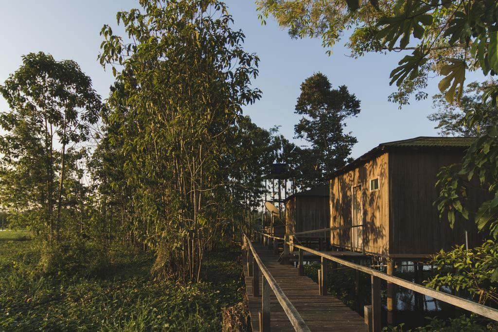 Amazon Arowana Lodge Careiro Екстер'єр фото