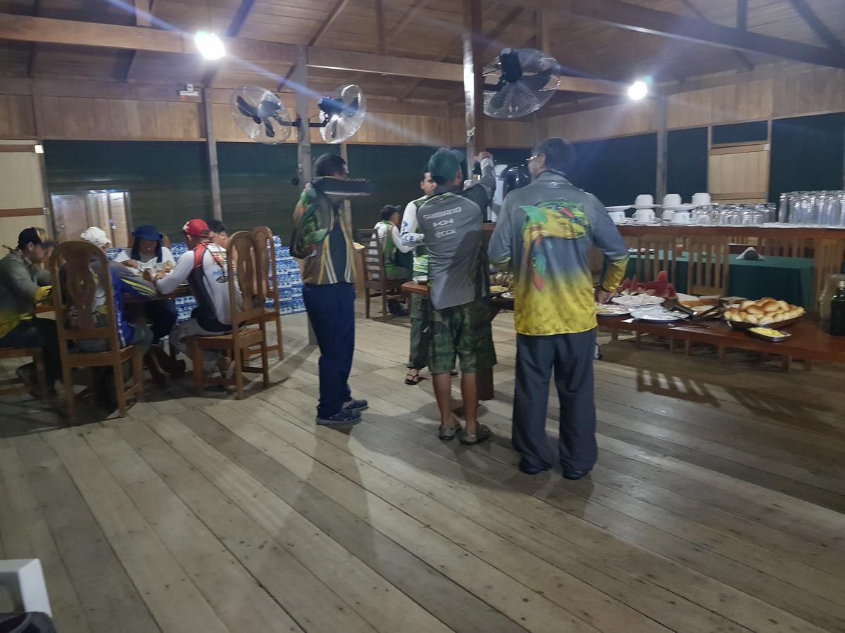 Amazon Arowana Lodge Careiro Екстер'єр фото